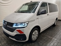 Вид спереди слева