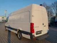 Pogled od pozadi levo