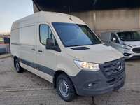 Pogled od napred  desno