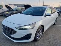 Pogled od napred levo