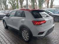 Pogled od pozadi levo