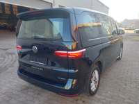 Pogled od pozadi desno