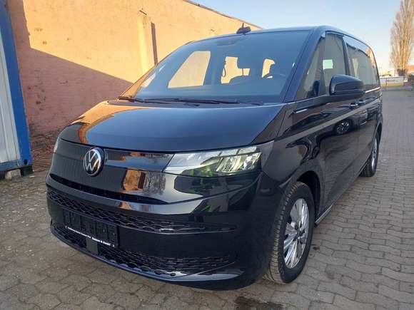 Pogled od napred levo