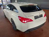 Pogled od pozadi levo