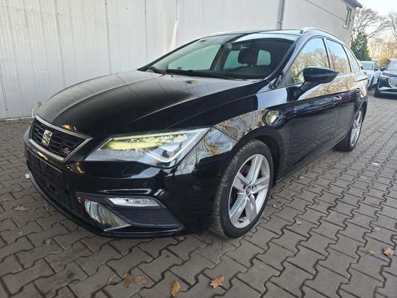 Pogled od napred levo