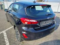 Pogled od pozadi levo