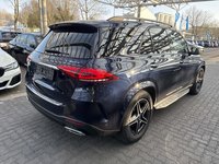 Pogled od pozadi desno