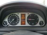 Pogled na kombinovani instrument