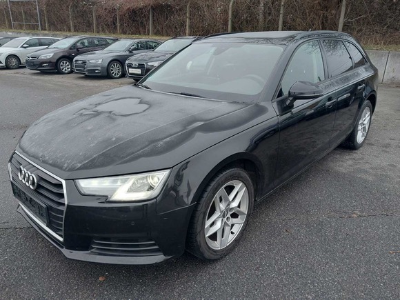 Pogled od napred levo