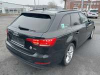 Pogled od pozadi desno