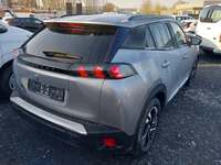 Pogled od pozadi desno