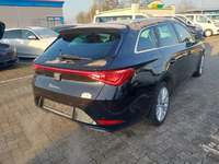 Pogled od pozadi desno