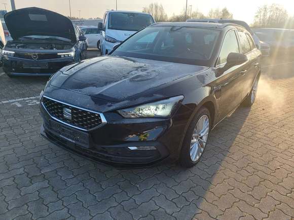 Pogled od napred levo