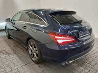 Pogled od pozadi levo