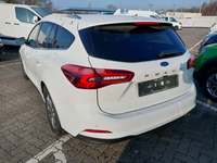 Pogled od pozadi levo