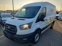 Pogled od napred levo