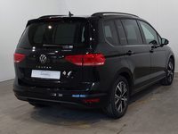 Pogled od pozadi desno