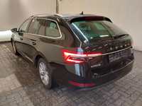 Pogled od pozadi levo