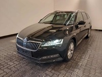 Pogled od napred levo