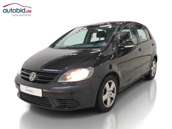 Pogled sprijeda lijevo