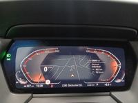 Pohľad na združený prístroj na palubnej doske