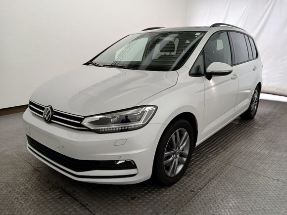 Pogled sprijeda lijevo