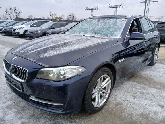 Pogled od napred levo