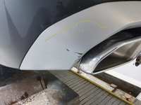 Stražnji amortizer u sredini