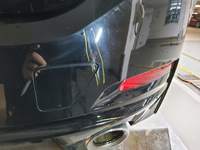 Stražnji amortizer u sredini