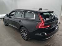 Vaade tagant vasakult