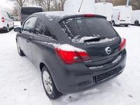 Pogled od pozadi levo