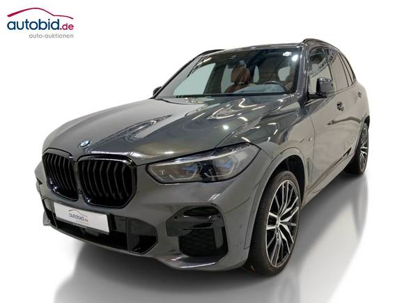 Pogled od napred levo