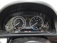 Pogled na kombinovani instrument