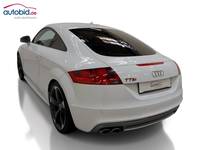 Pogled od pozadi levo