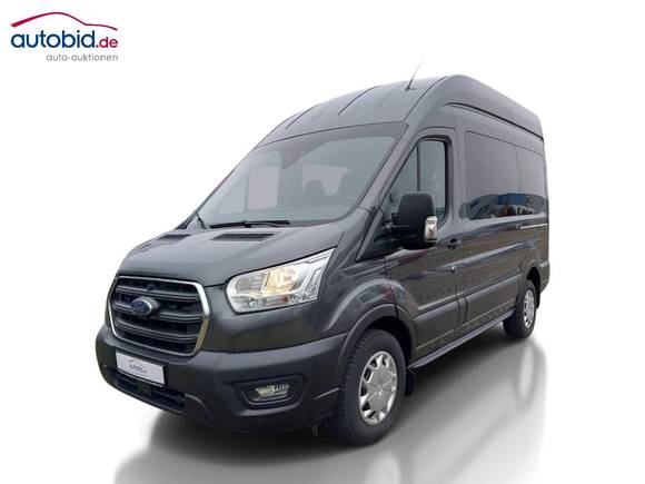 Pogled od napred levo