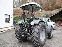 Pogled od pozadi levo