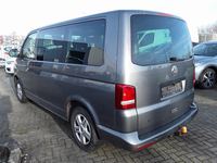 Pogled od pozadi levo