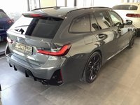 Pogled od pozadi desno