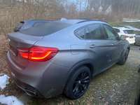 Pogled od pozadi desno