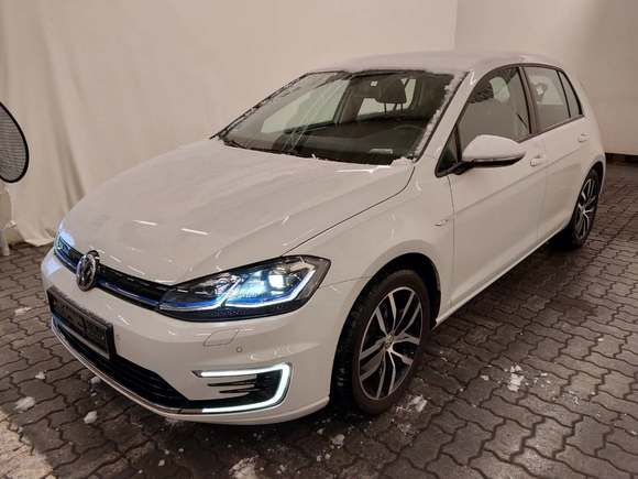 Pogled od napred levo