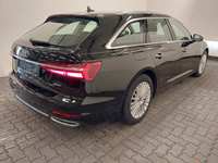 Pogled od pozadi desno