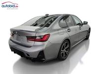 Skats no labās puses aizmugurē