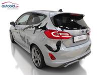 Vaade tagant vasakult