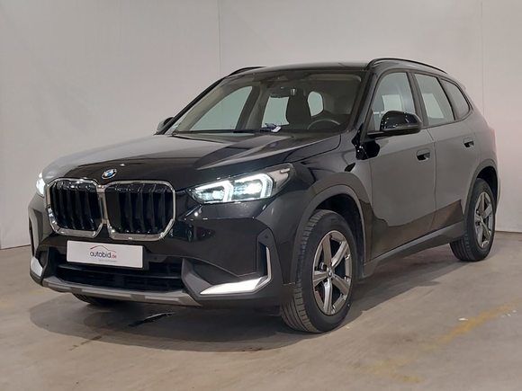 Pogled sprijeda lijevo