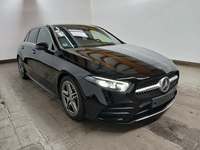 Pogled sprijeda desno