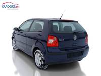 Vaade tagant vasakult