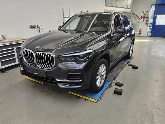 Náhled zpředu zleva