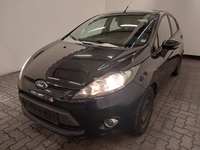 Вид спереди слева