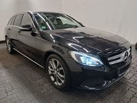 Вид спереди справа