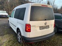 Pogled od pozadi levo